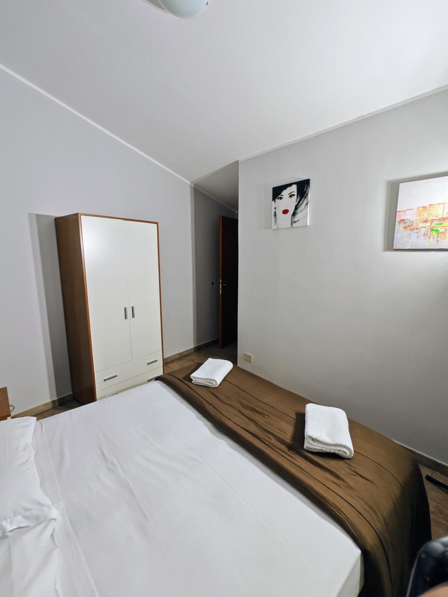 Etnapartment 4 จีอาร์ดีนี นักซอส ภายนอก รูปภาพ