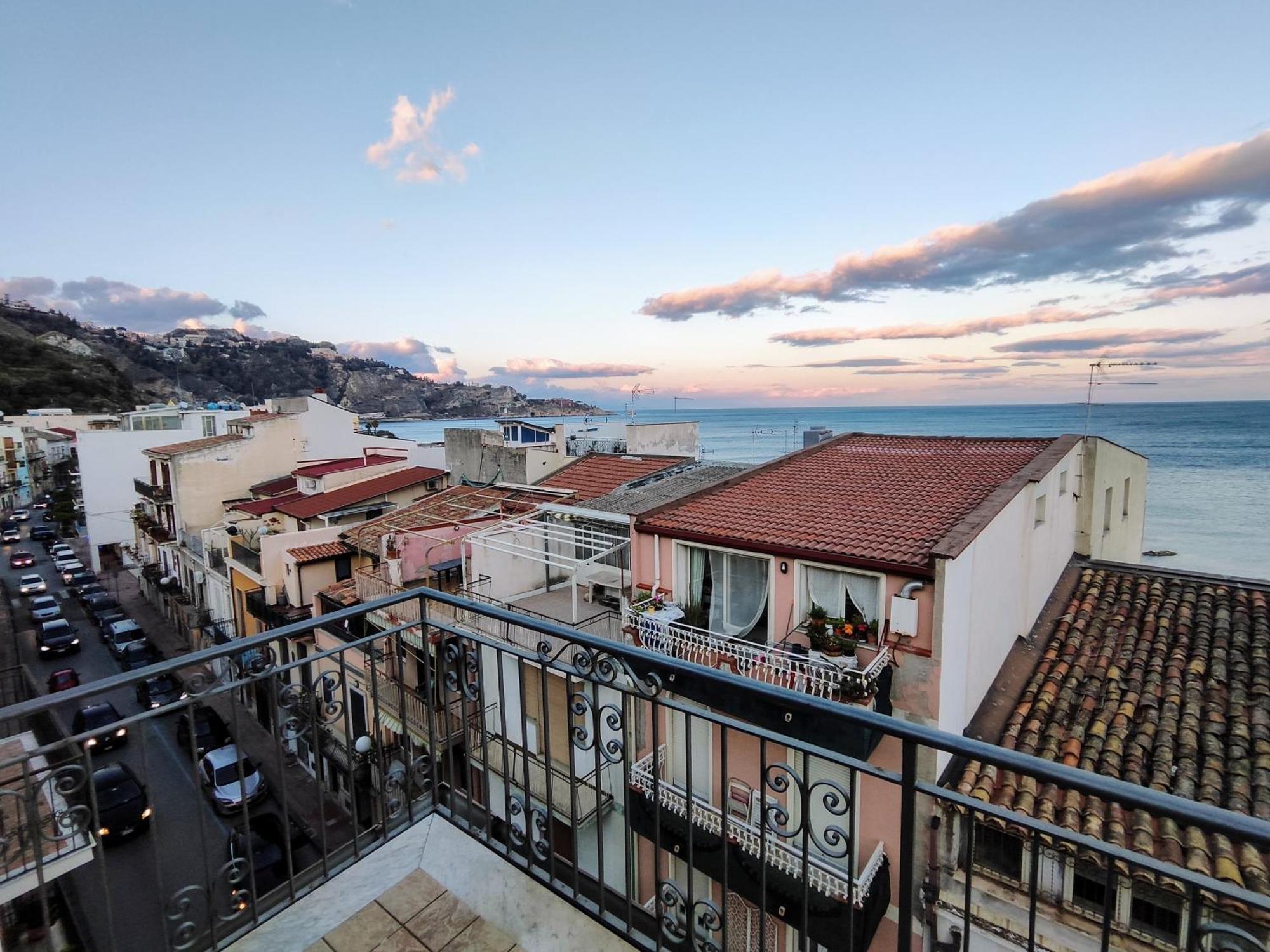 Etnapartment 4 จีอาร์ดีนี นักซอส ภายนอก รูปภาพ
