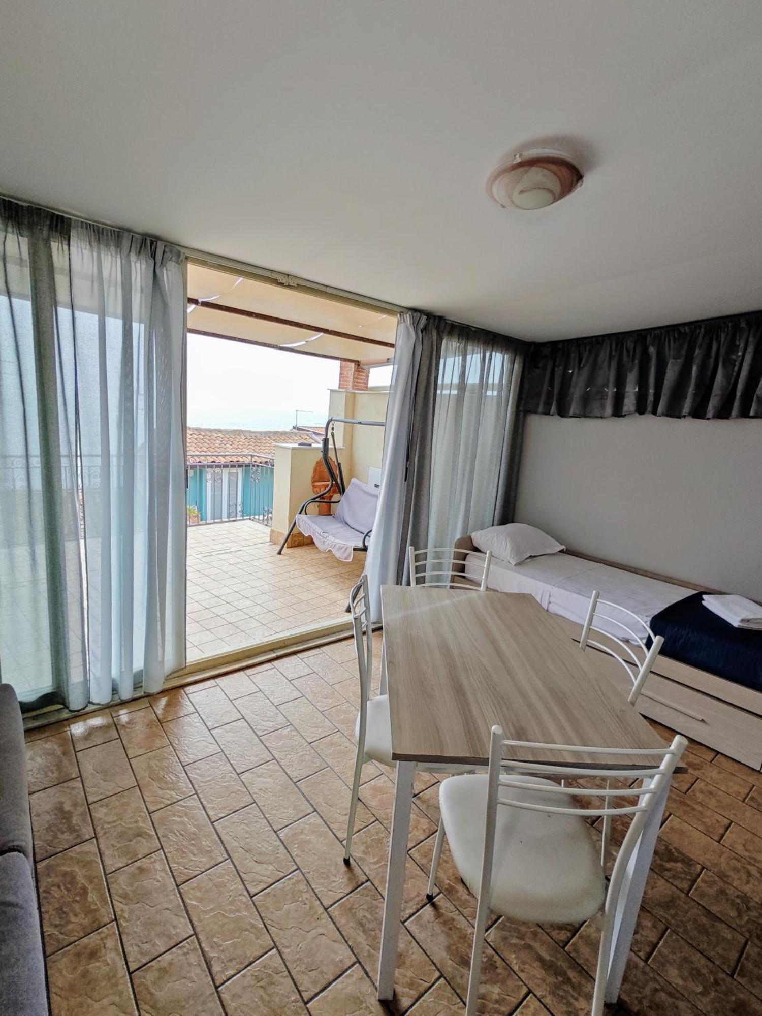 Etnapartment 4 จีอาร์ดีนี นักซอส ภายนอก รูปภาพ