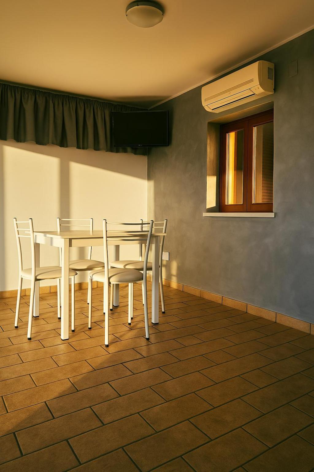 Etnapartment 4 จีอาร์ดีนี นักซอส ภายนอก รูปภาพ